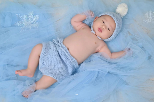 简阳摸孕妇肚子沾喜气